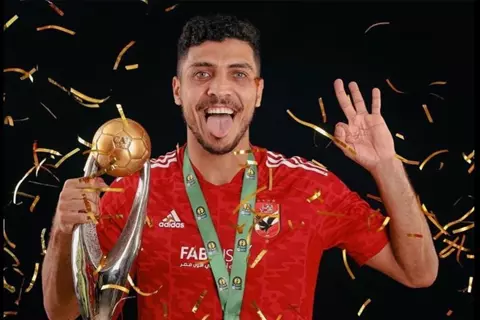 محمد شريف: الأهلي جنة الكرة في مصر وأفريقيا.. والمنافسة ستكون لصالح الفريق